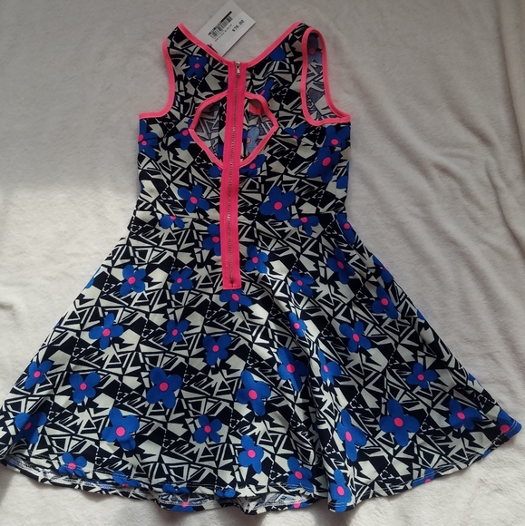 Girls Retro Flower Cutout Dress - Picture 4 of 4